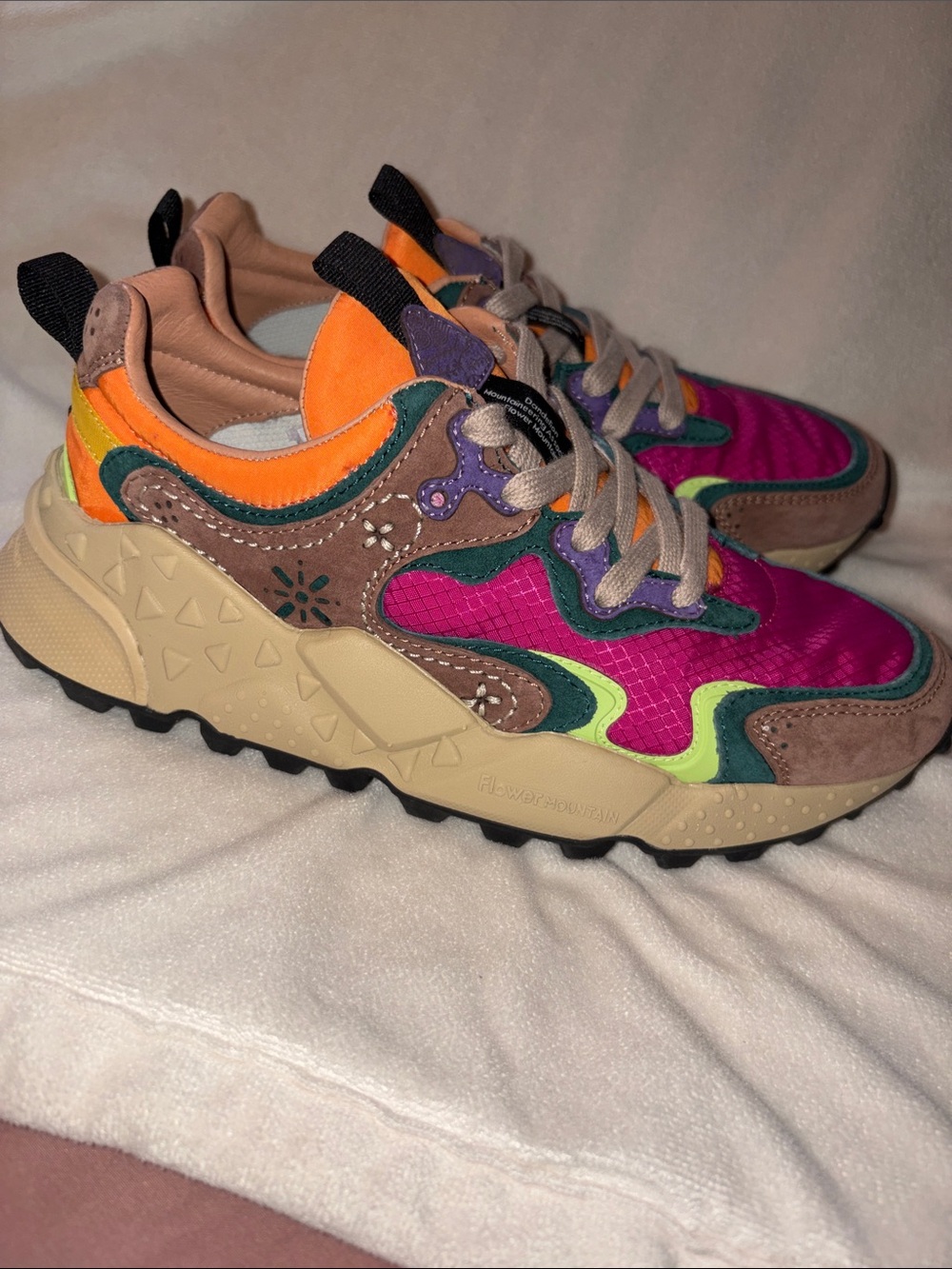 Flower Mountain RULIS WOMAN
Suede and technical fabric sneakers in Fuchsia - Picture 10 of 15